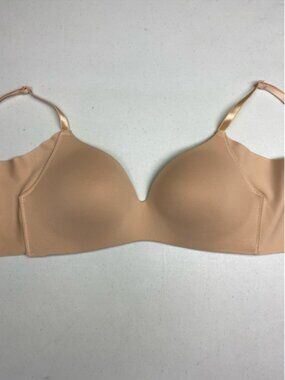 F.I.T. Figure Improving Technology Nude Wireless T-Shirt Bra 36B *P1014